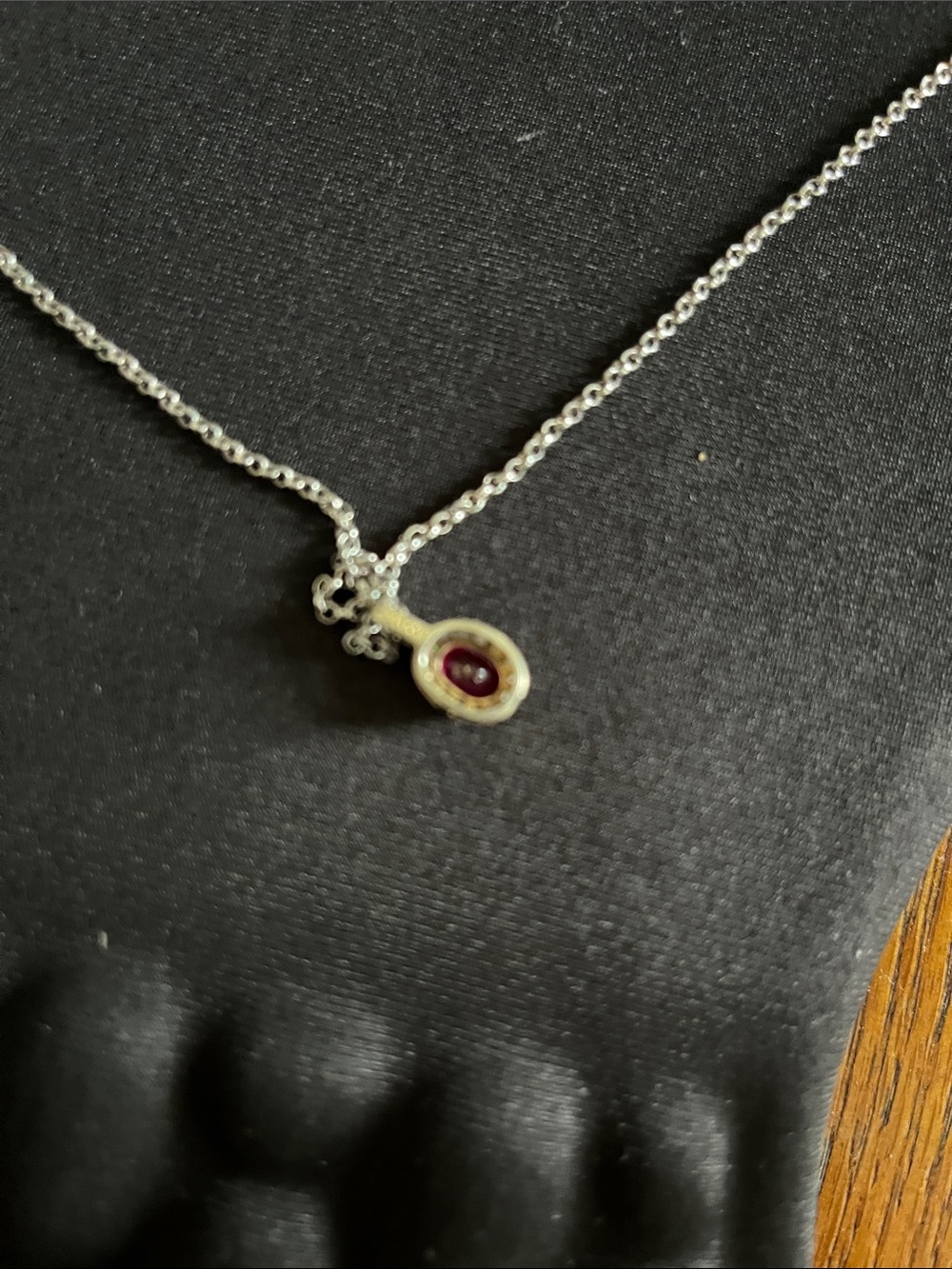 Delicate Stauer 925 Silver Necklace with Deep Red Oval Pendant
